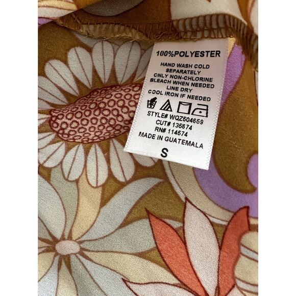 Pleione Floral Blouse Pleated Back 70s Vibe NWT Small - Picture 6 of 6